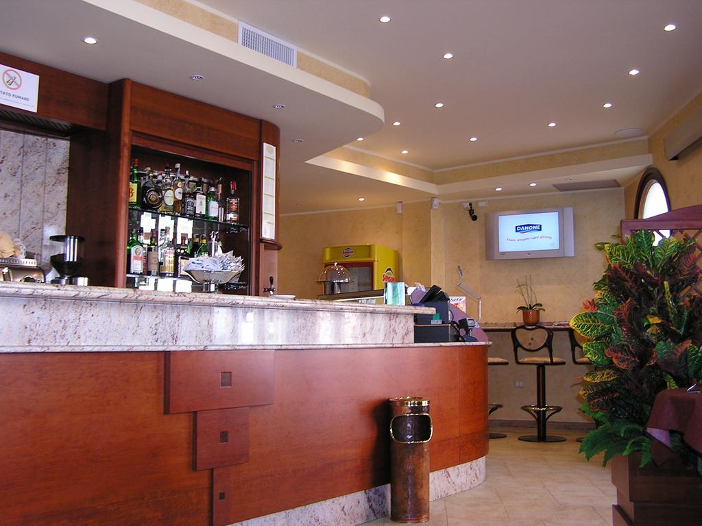 Hotel Mistral Portoscuso Exterior foto